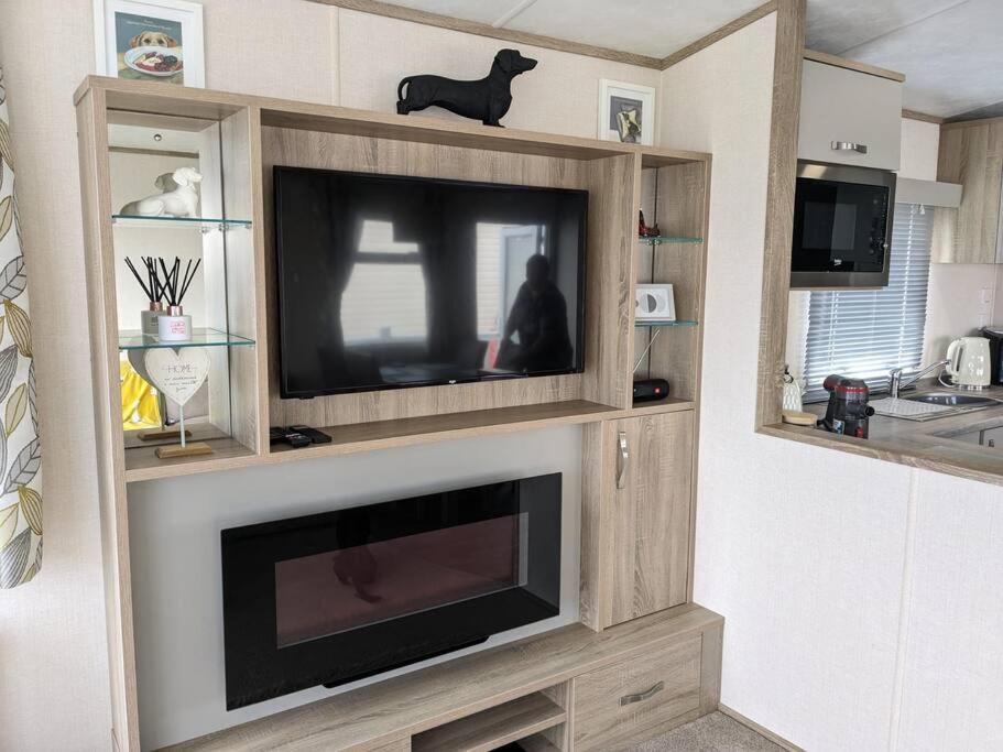 Beautiful Pet Friendly Southerness Caravan With Sea View & Decking Area Mainsriddle 外观 照片