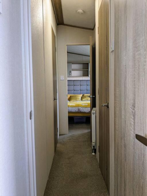 Beautiful Pet Friendly Southerness Caravan With Sea View & Decking Area Mainsriddle 外观 照片